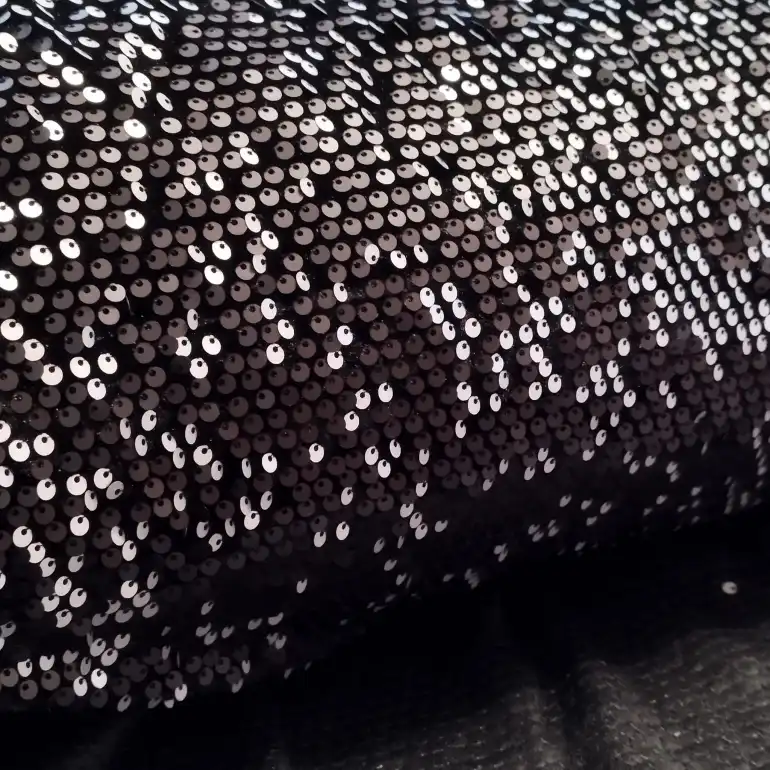 cekiny na welurowym podbiciu cekiny na welurowym podbiciu